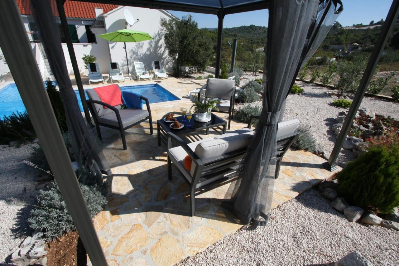 Holiday Home Ela Dračevica Eksteriør bilde