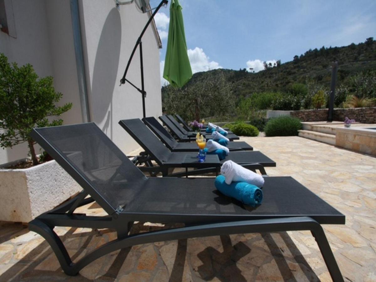 Holiday Home Ela Dračevica Eksteriør bilde