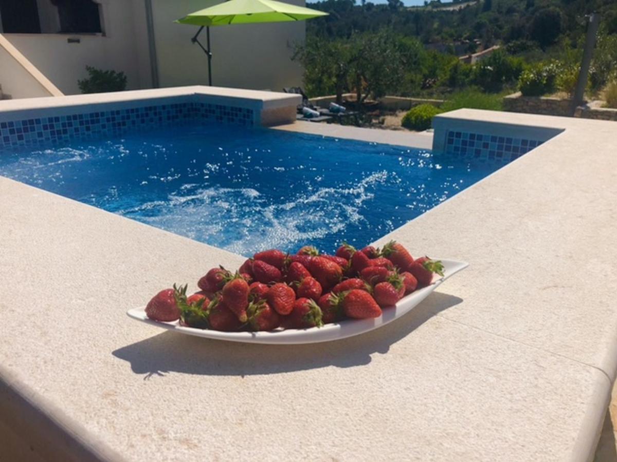 Holiday Home Ela Dračevica Eksteriør bilde