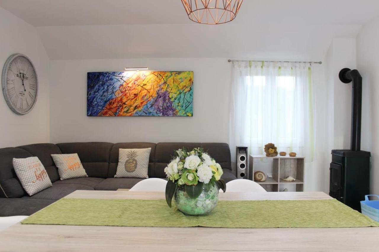Holiday Home Ela Dračevica Eksteriør bilde